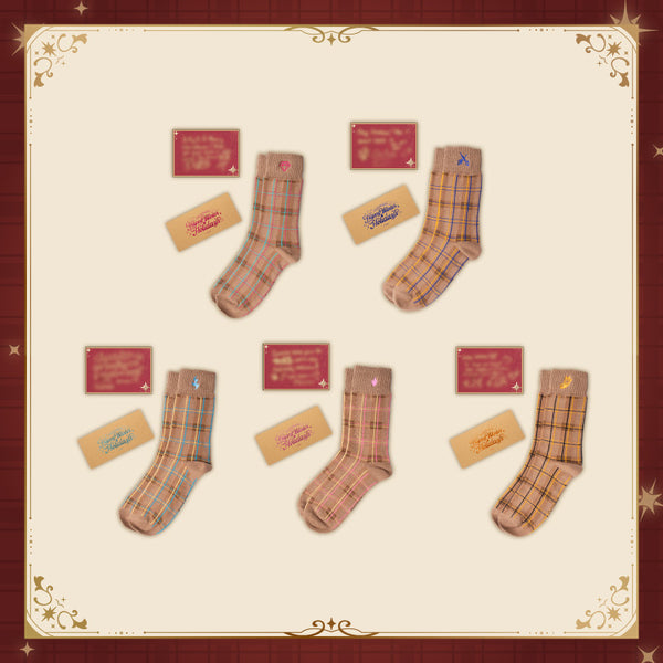 [20251129 - ] "hololive English [Happy Winter Holidays]" Socks and Message Card Set